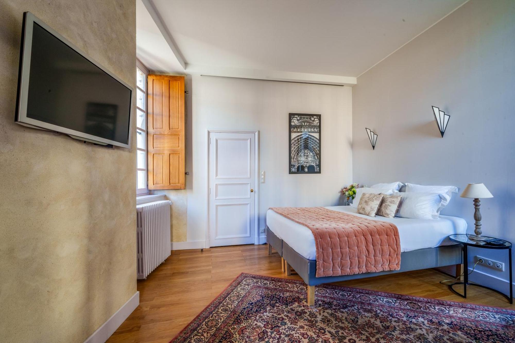 Appartement Raffine Vue Cathedrale, Jardin, Wifi Tours Eksteriør bilde